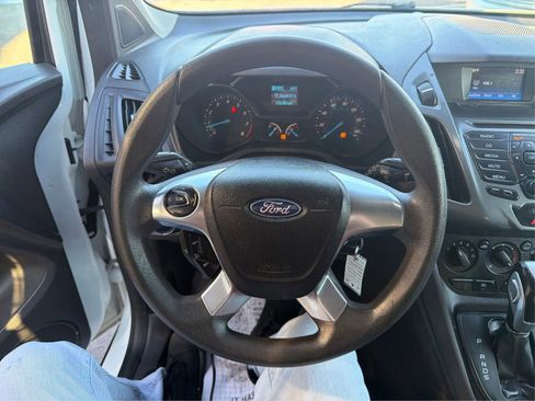 Used 2017 Ford Transit Connect XL image 16
