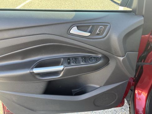 Used 2013 Ford Escape SE image 22