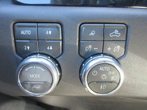 New 2026 GMC Sierra 1500 Elevation w/ Elevation Premium Package image 16