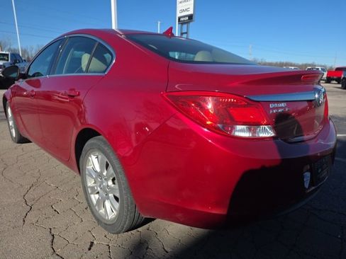 Used 2013 Buick Regal Leather image 3