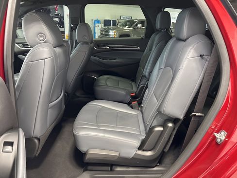 Used 2024 Buick Enclave Essence w/ Technology Package image 31