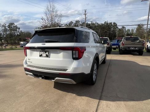 New 2026 Ford Explorer Platinum image 6