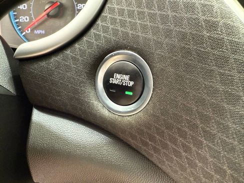 Used 2022 Chevrolet Malibu LT image 38