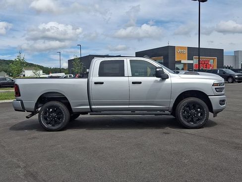 New 2026 RAM 2500 Tradesman AWD/4WD image 8