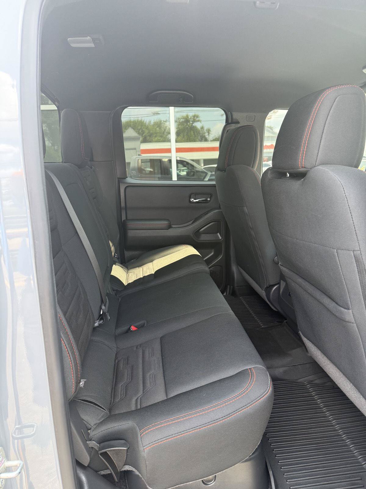 Used 2024 Nissan Frontier PRO-4X w/ Technology Package AWD/4WD image 29