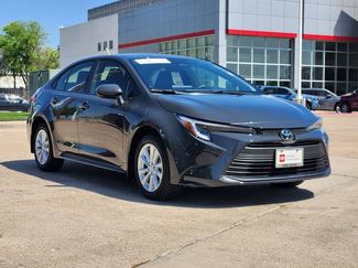 Used 2026 Toyota Corolla LE w/ LE Premium Package video 2