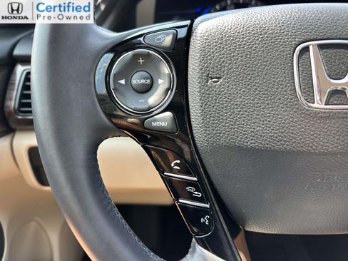 Certified 2017 Honda Accord Touring image 12