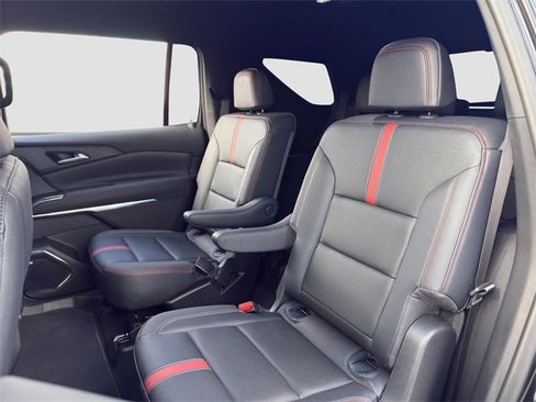 Used 2026 Chevrolet Traverse RS image 26