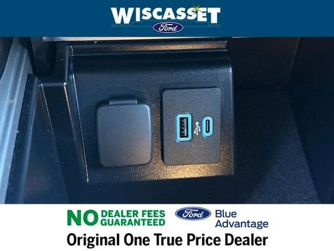 Certified 2022 Ford Explorer XLT w/ Equipment Group 202A image 14