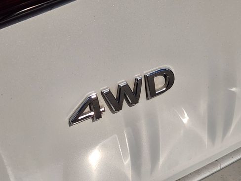 Used 2024 INFINITI QX80 Sensory AWD/4WD image 14
