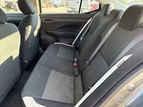 Used 2021 Nissan Versa SV image 10