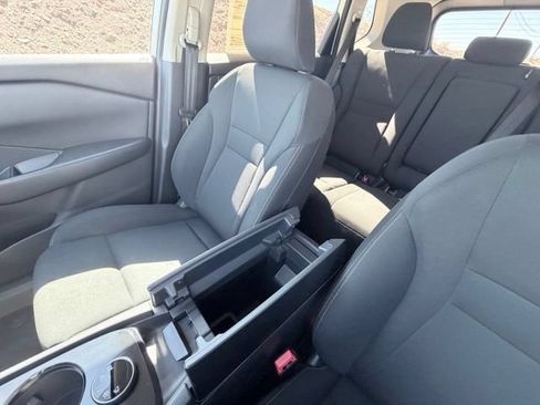 Used 2024 Nissan Rogue S AWD/4WD image 19