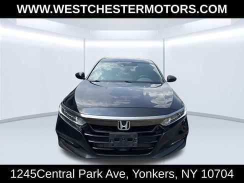 Used 2019 Honda Accord Sport image 2