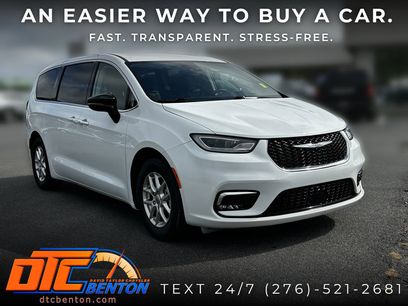 Used 2024 Chrysler Pacifica Touring-L