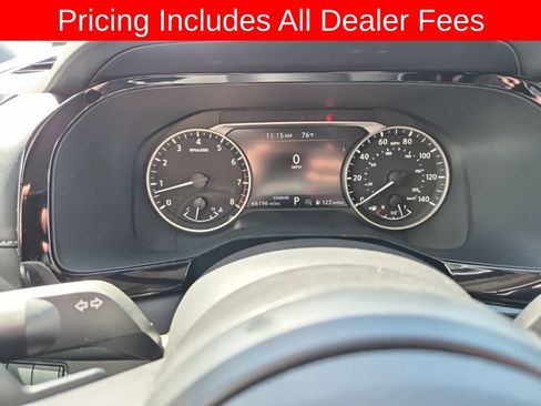 Used 2024 Nissan Pathfinder SV FWD image 4