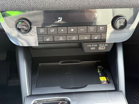 New 2026 Subaru Outback Limited image 30