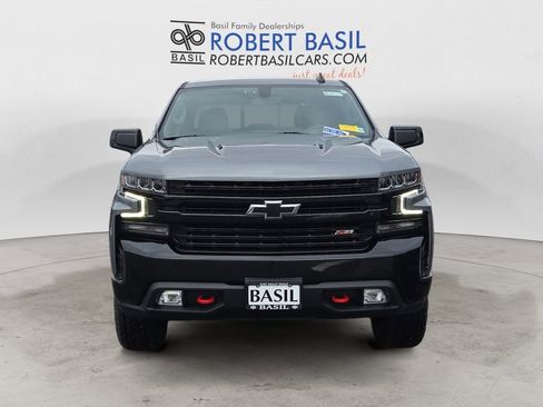 Used 2022 Chevrolet Silverado 1500 LT Trail Boss w/ Convenience Package II image 8