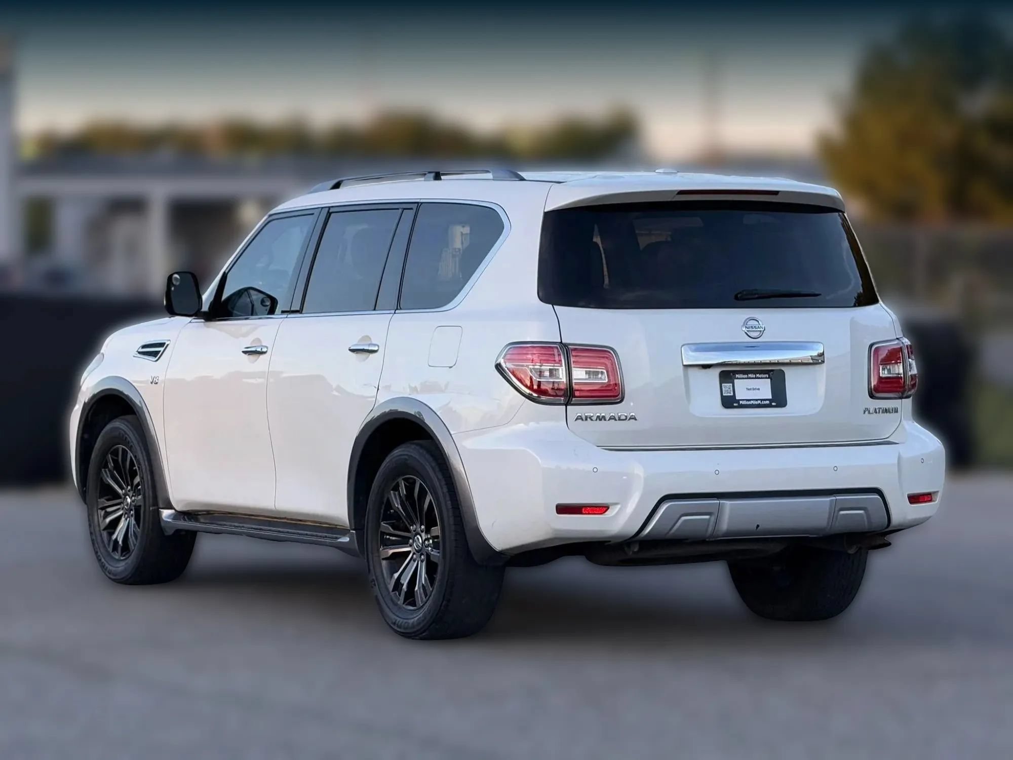 Used 2017 Nissan Armada Platinum RWD image 10
