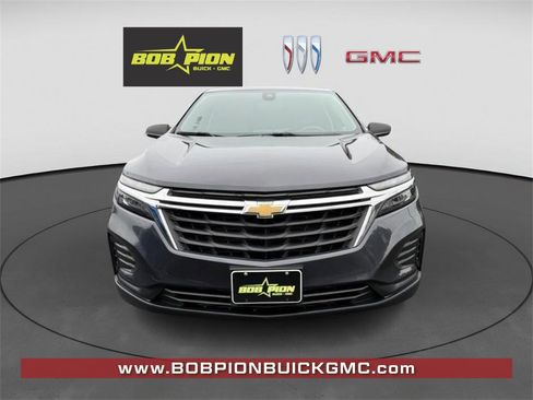 Certified 2022 Chevrolet Equinox LS w/ LS Convenience Package image 3