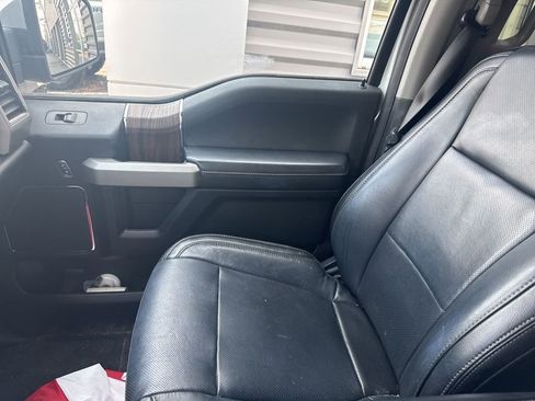 Used 2017 Ford F150 Lariat w/ Equipment Group 502A Luxury AWD/4WD image 19