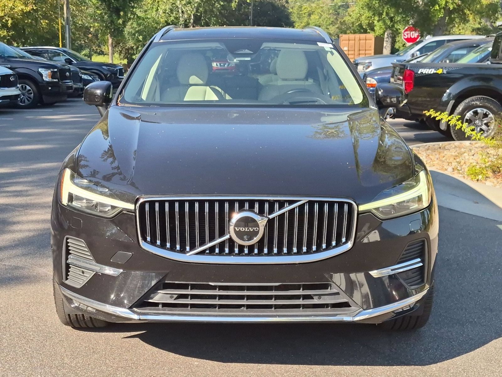 Used 2022 Volvo XC60 B5 Inscription w/ Advanced Package FWD image 8