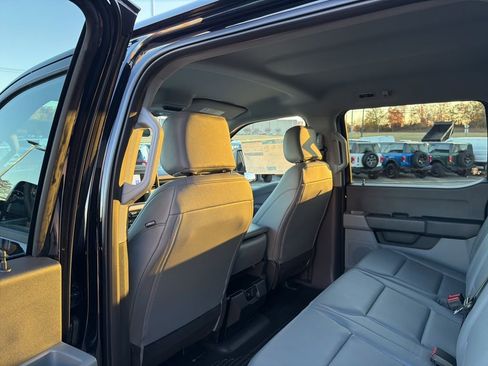 New 2026 Ford F350 XL w/ XL Chrome Package image 15