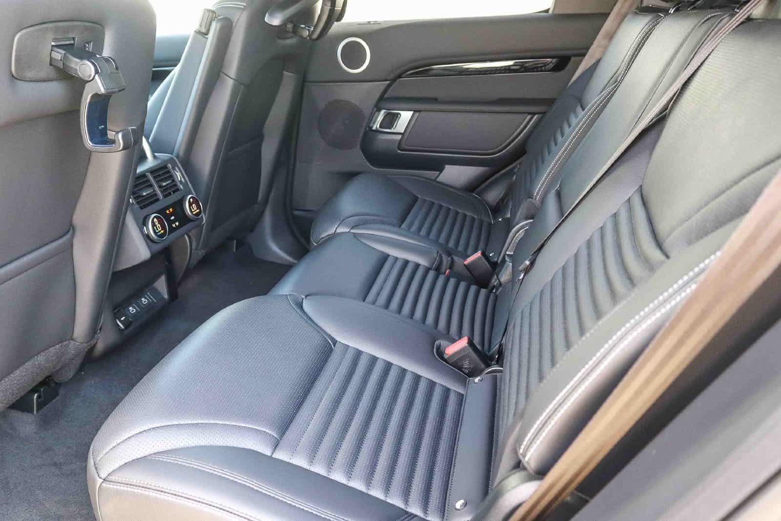 New 2026 Land Rover Discovery S AWD/4WD image 16