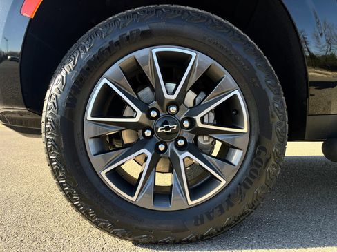 Used 2023 Chevrolet Tahoe Z71 w/ Luxury Package image 59