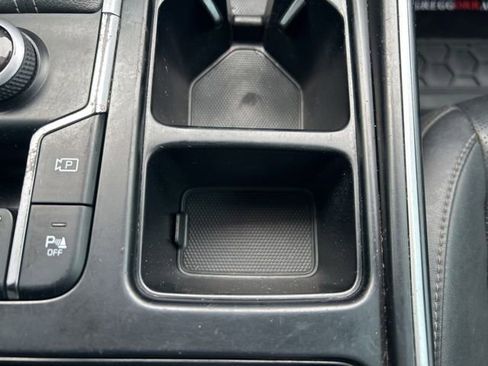 Used 2022 Kia Sorento EX w/ Panoramic Sunroof Package FWD image 32