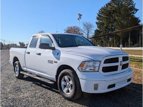 Used 2017 RAM 1500 Express image 3