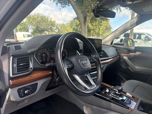 Used 2023 Audi Q5 2.0T Premium Plus w/ Premium Plus Package AWD/4WD image 12
