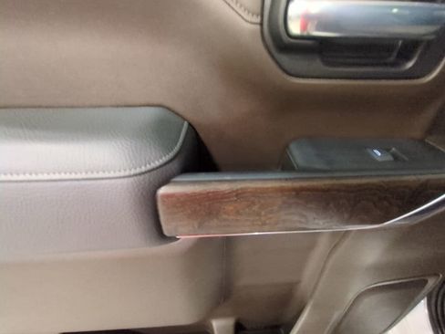 Used 2022 GMC Sierra 1500 Denali w/ Denali Premium Package image 24