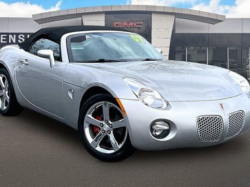 Used 2007 Pontiac Solstice Convertible w/ Premium Package image 9