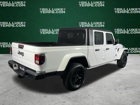 Used 2021 Jeep Gladiator Sport image 8