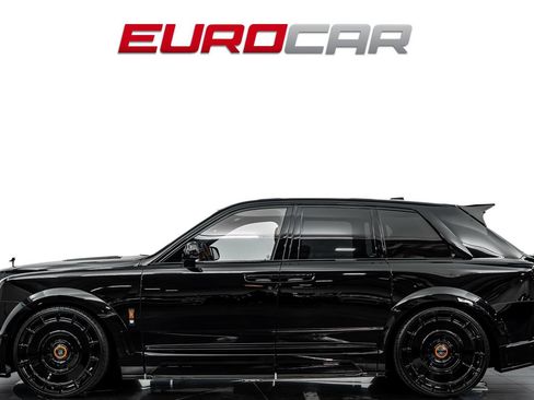 Used 2025 Rolls-Royce Cullinan Black Badge AWD/4WD image 2