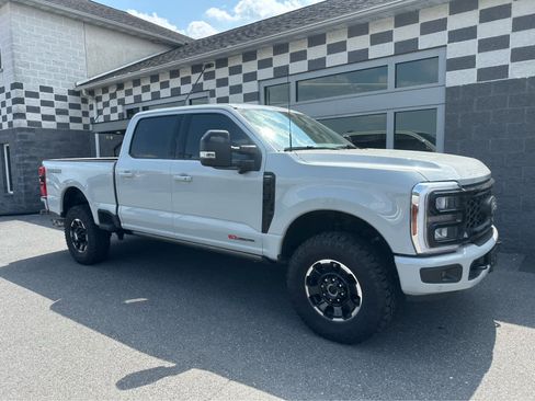 Used 2026 Ford F350 Lariat w/ Tremor Off-Road Package AWD/4WD image 1