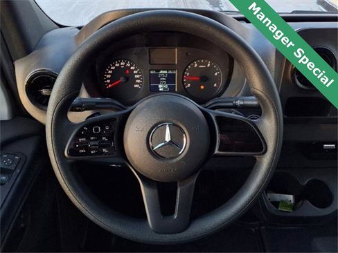 Used 2022 Mercedes-Benz Sprinter 3500 image 30