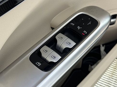Certified 2025 Mercedes-Benz C 300 Sedan image 13