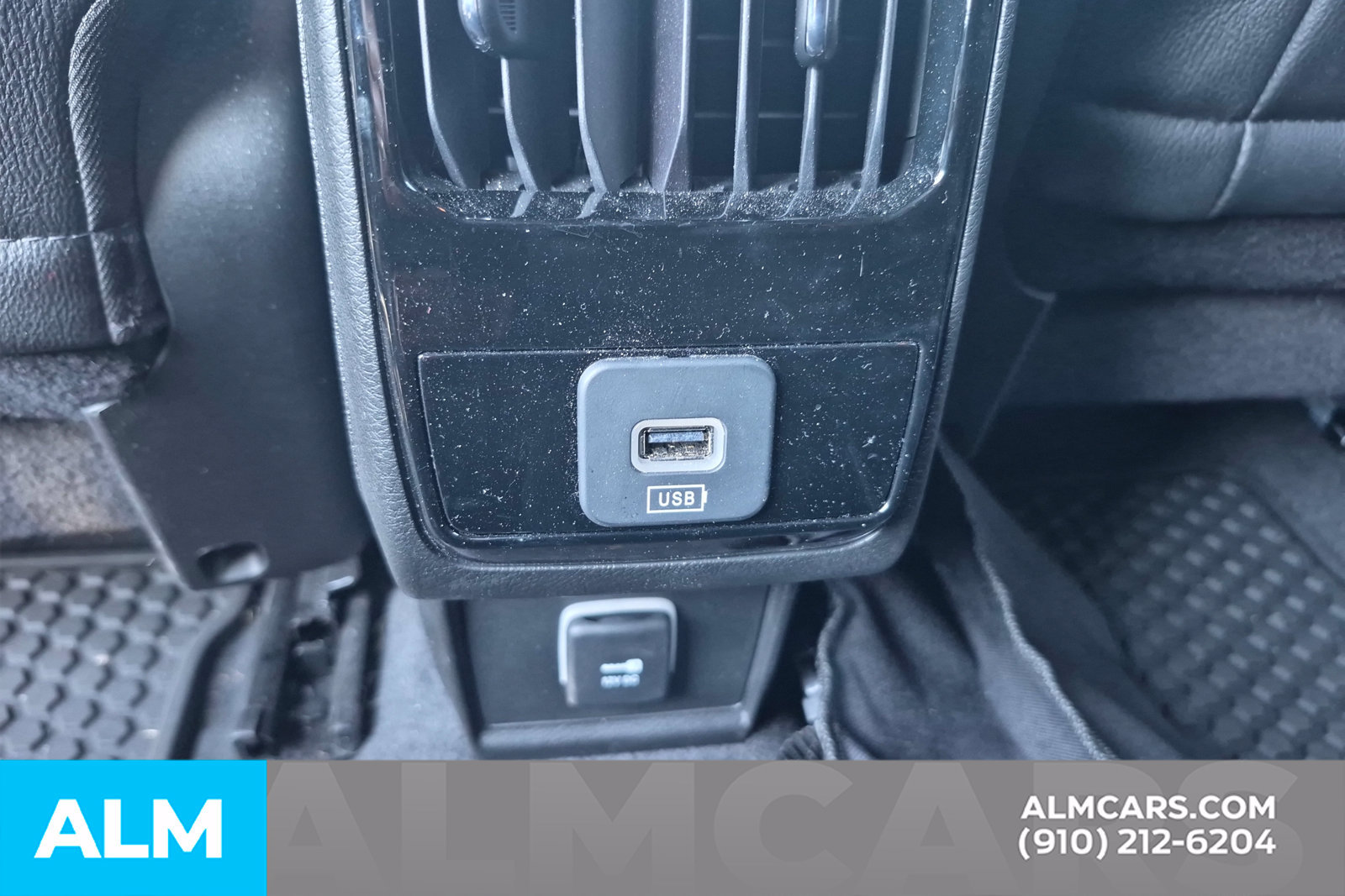 Used 2023 Jeep Compass Trailhawk AWD/4WD image 10