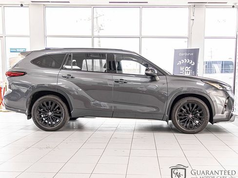 Used 2021 Toyota Highlander XSE image 9