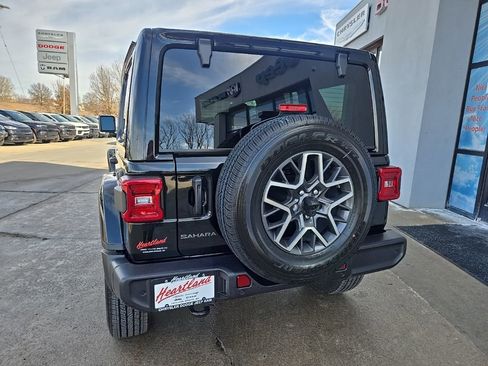 New 2026 Jeep Wrangler Unlimited Sahara AWD/4WD image 7
