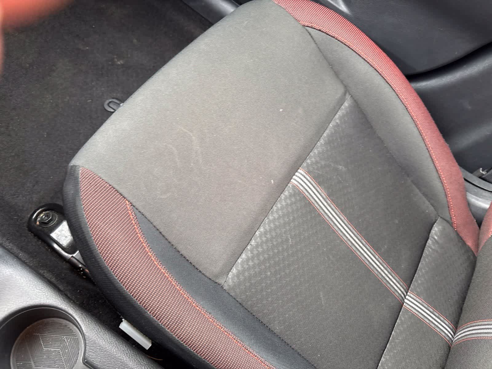 Used 2025 Nissan Versa SR FWD image 7