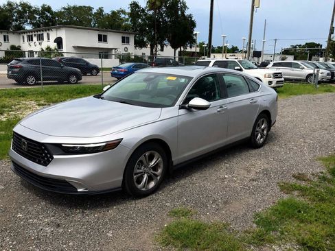 Used 2024 Honda Accord EX image 1