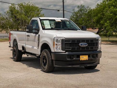 Certified 2023 Ford F250 XL w/ FX4 Off-Road Package AWD/4WD image 2