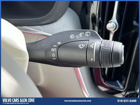 Used 2025 Volvo XC60 T8 Plus w/ Protection Package Premier image 24