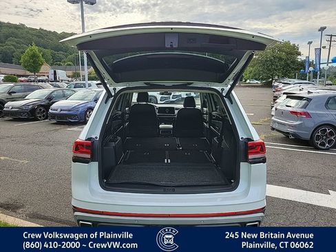 Certified 2024 Volkswagen Atlas Peak Edition SEL AWD/4WD image 61