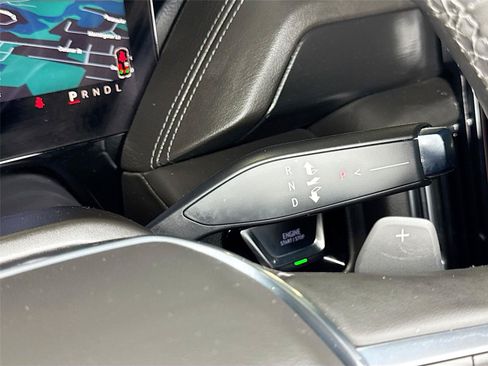 Used 2026 GMC Yukon Denali w/ Sun & Power Step Package AWD/4WD image 13