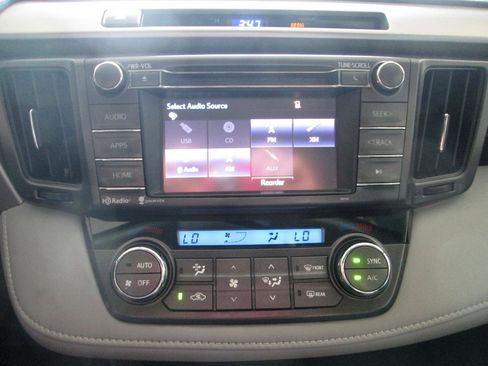 Used 2014 Toyota RAV4 XLE AWD/4WD image 13