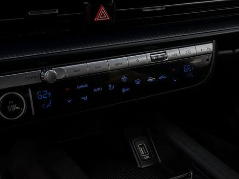 Used 2023 Hyundai Ioniq 6 SE w/ Cargo Package image 21