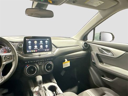 New 2026 Chevrolet Blazer LT w/ Convenience Package image 25